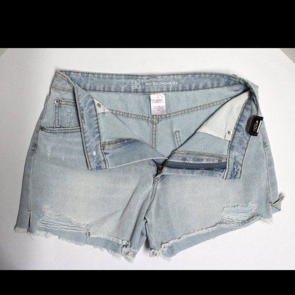 No Boundaries Junior Size 11 Light Wash High Rise Destructed Midi Shorts & Stain - Picture 1 of 15
